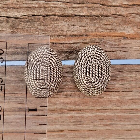 Vintage Sterling Silver Cable Domed Post Earrings - Picture 6 of 8